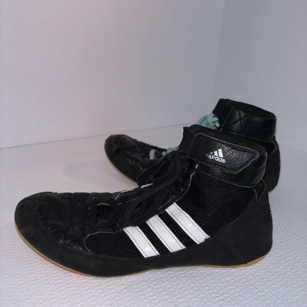 Adidas Wrestling Shoes Black White Stripes Youth Size‎ 5 Athletic Sneakers